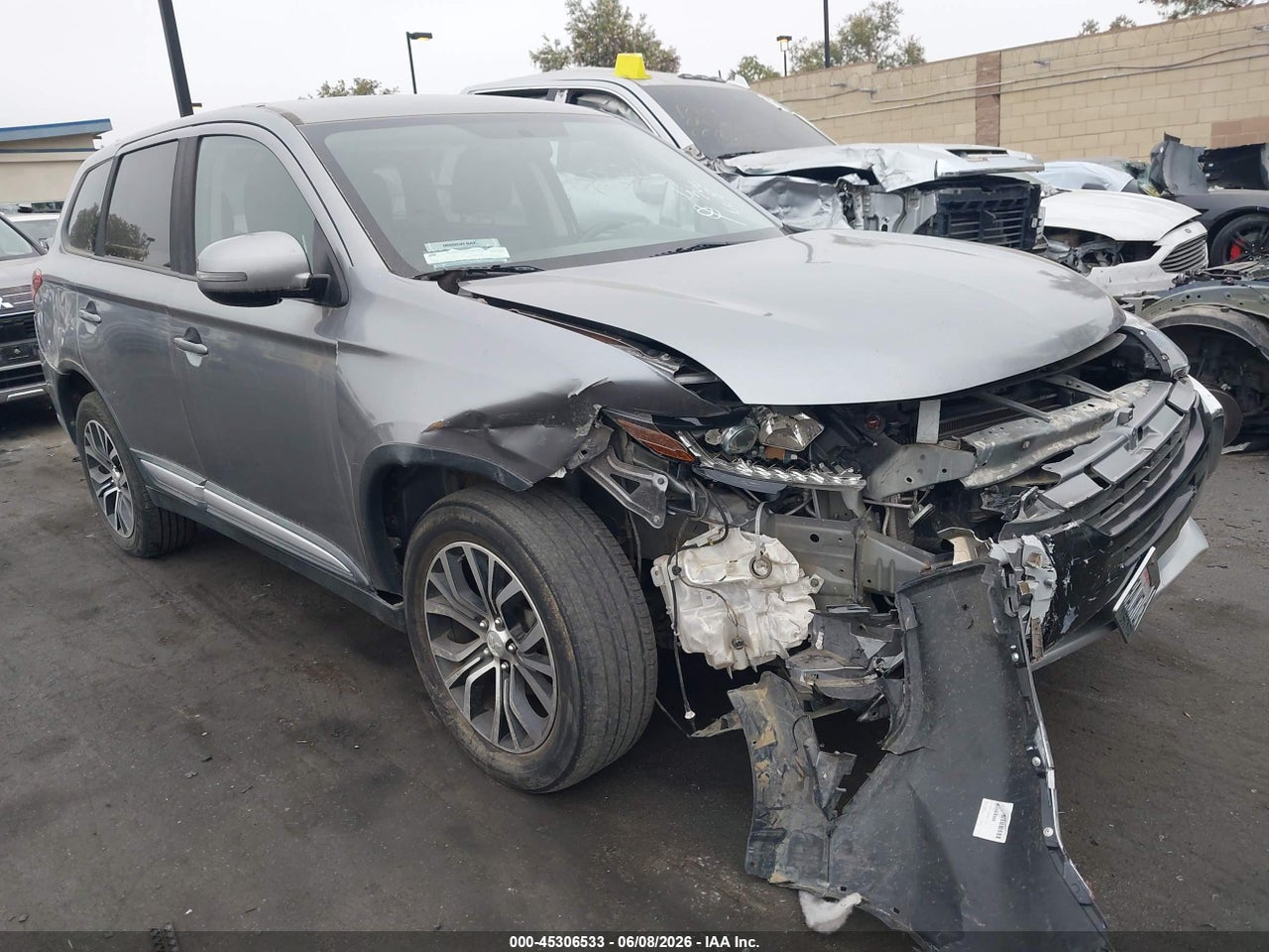 JA4AD3A3XHZ****** · 2017 MITSUBISHI OUTLANDER SE