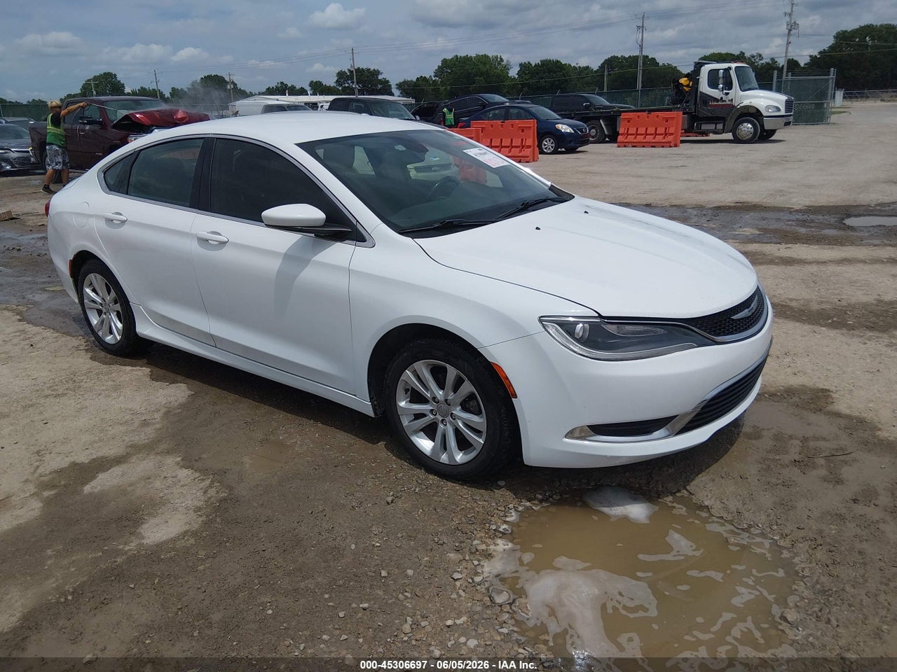 1C3CCCAB6GN****** · 2016 CHRYSLER 200 LIMITED