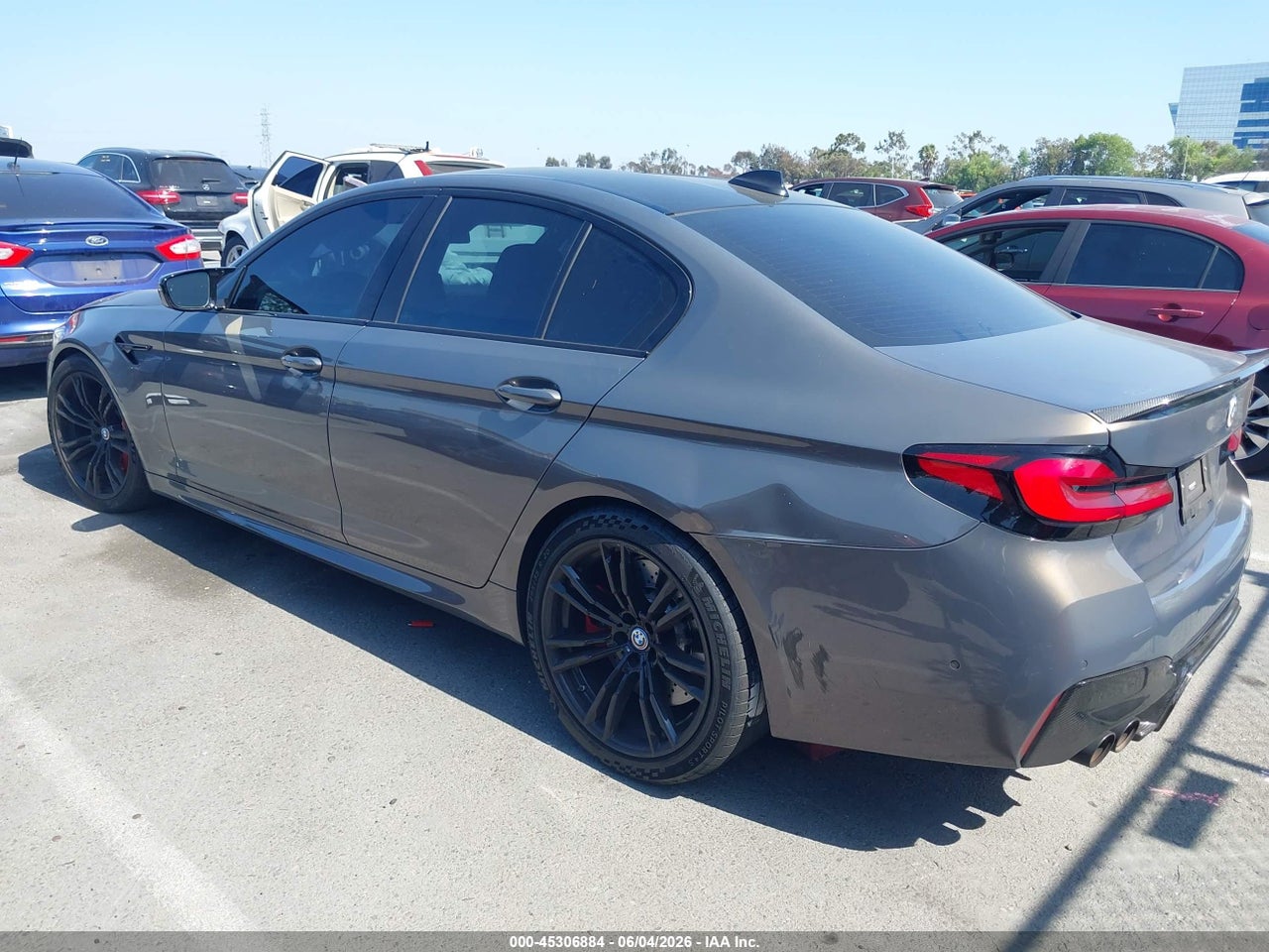 WBS83CH03NC****** · 2022 BMW M5   · 3/11