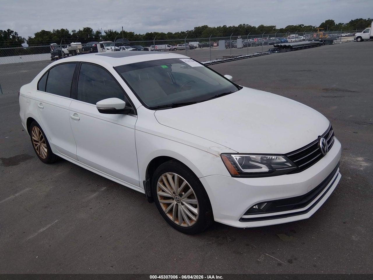 3VWL07AJXGM****** · 2016 VOLKSWAGEN JETTA 1.8T SEL