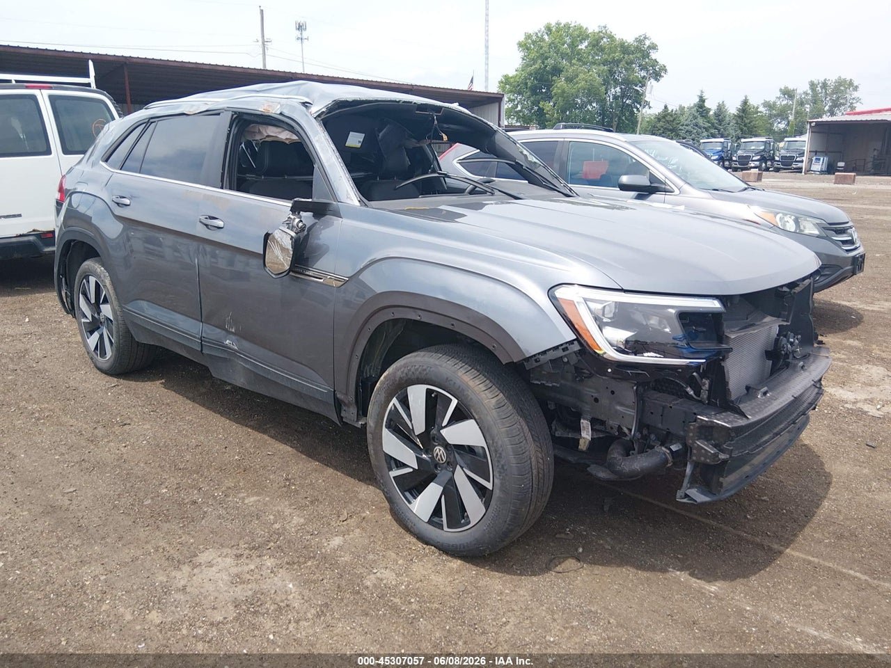 1V2HE2CA1SC****** · 2025 VOLKSWAGEN ATLAS CROSS SPORT 2.0T SE W/TECHNOLOGY