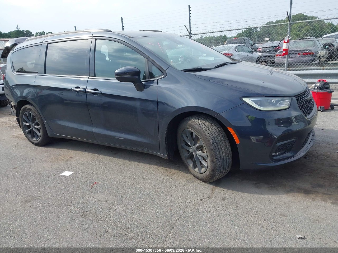 2C4RC1BG7MR****** · 2021 CHRYSLER PACIFICA TOURING L