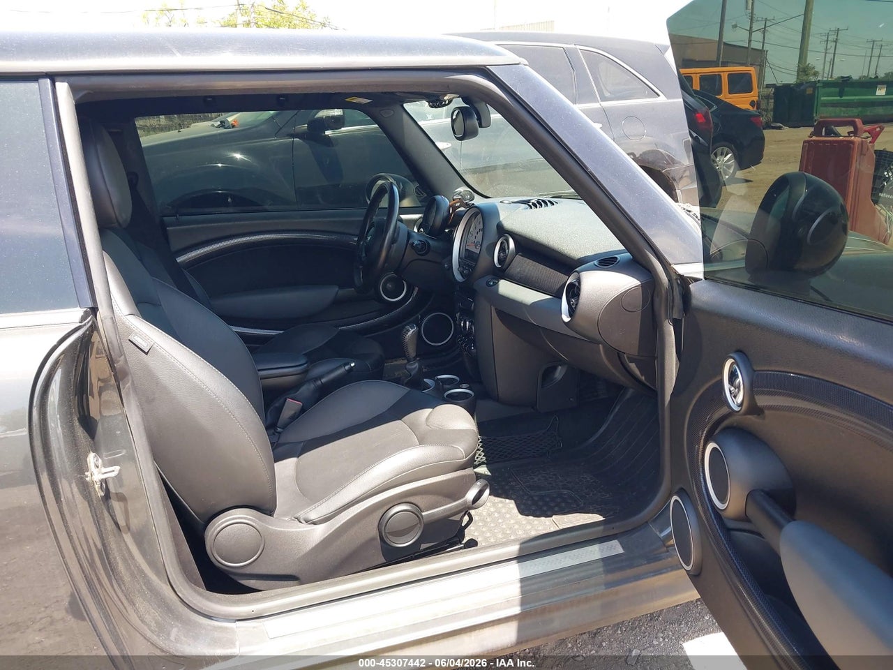 2012 MINI COOPER S   · 5/11