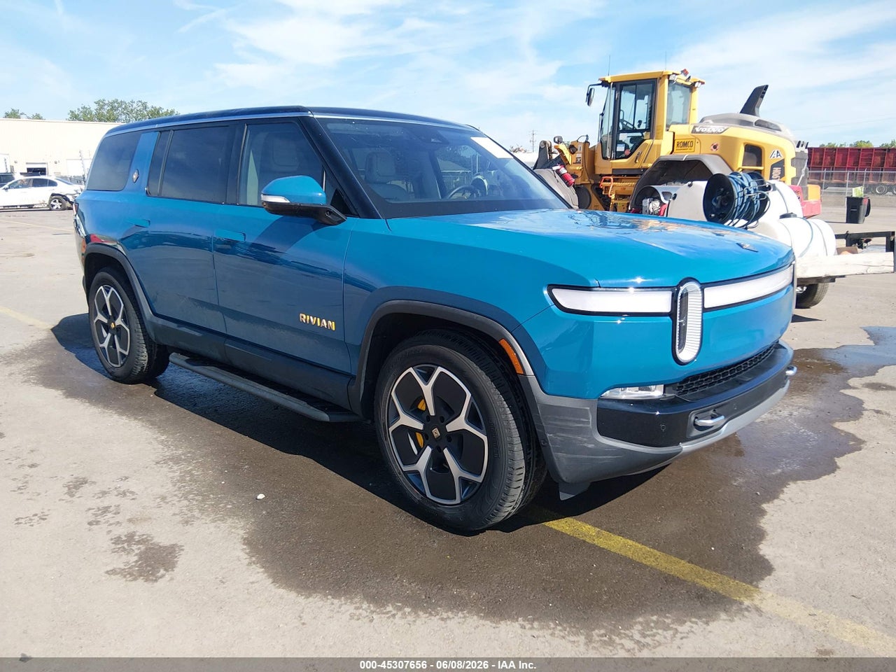 7PDSGABA3PN****** · 2023 RIVIAN R1S ADVENTURE
