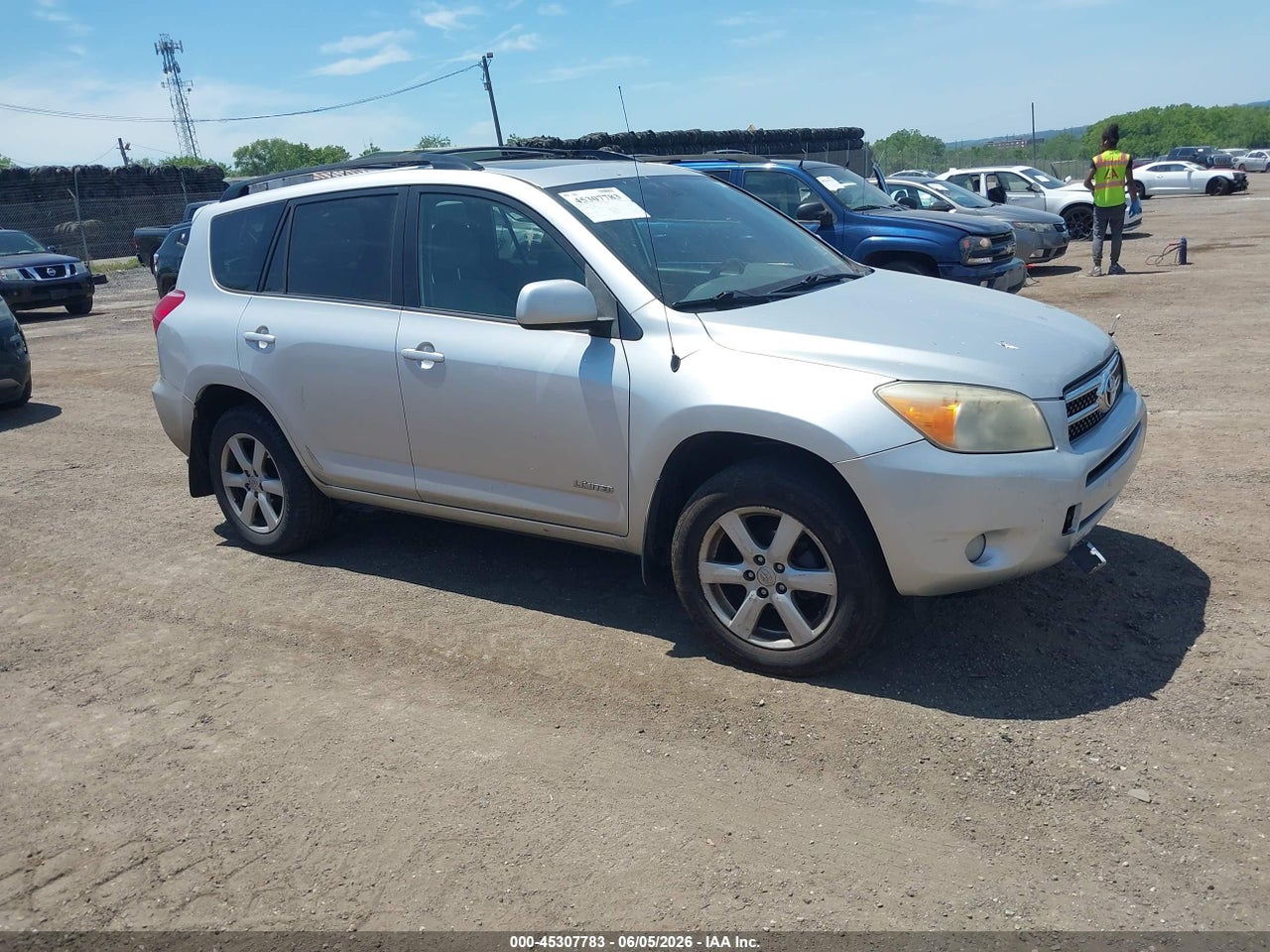 JTMBD31V675****** · 2007 TOYOTA RAV4 LIMITED