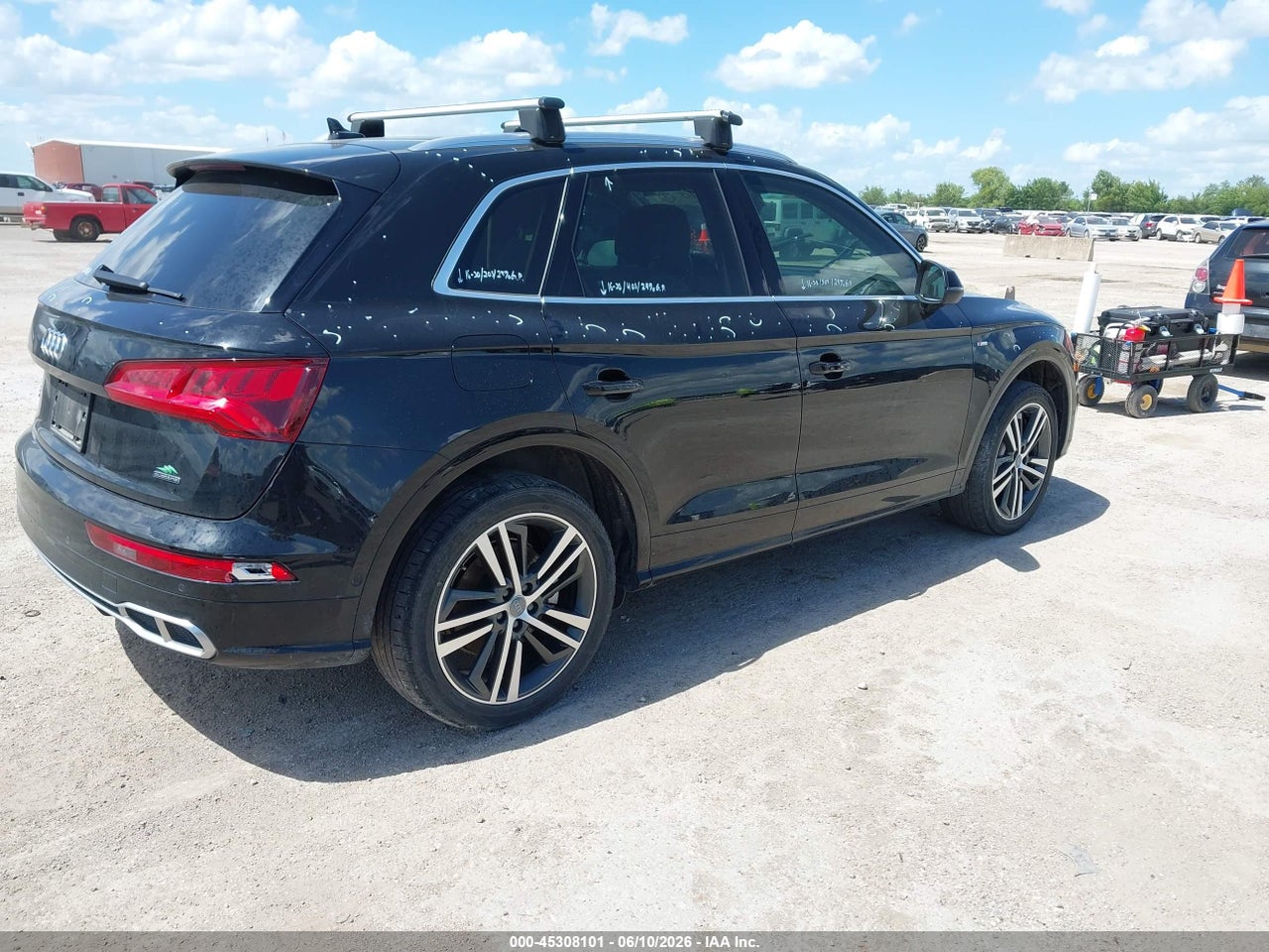 2020 AUDI Q5 PRESTIGE 55 TFSI E QUATTRO S TRONIC · 4/11