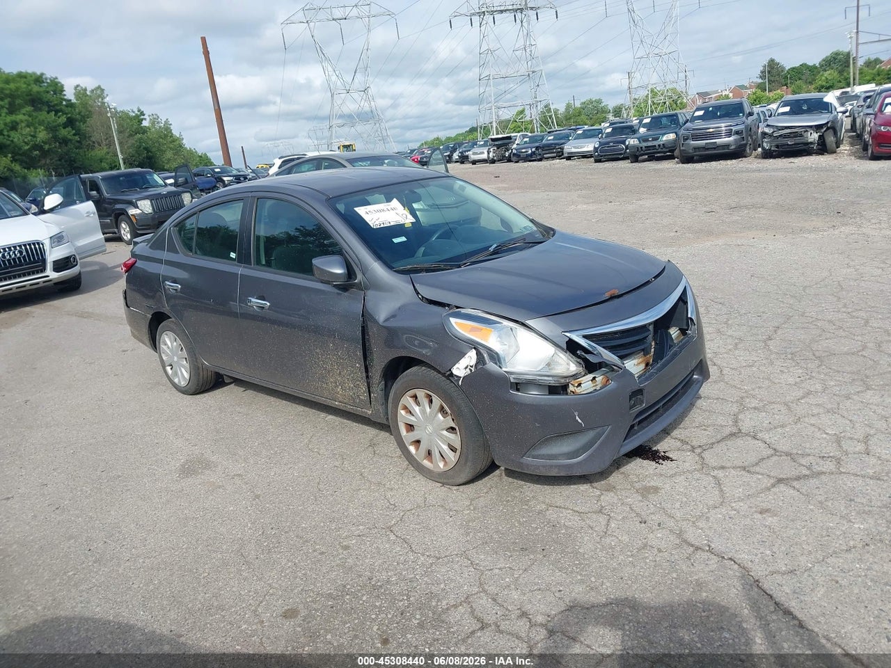3N1CN7APXHL****** · 2017 NISSAN VERSA 1.6 SV