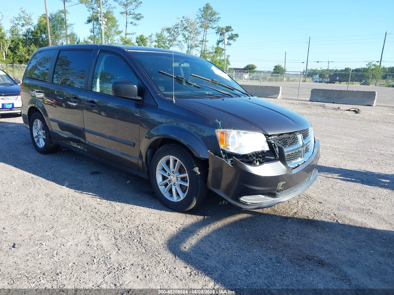 2C4RDGBG2FR****** · 2015 DODGE GRAND CARAVAN AMERICAN VALUE PKG