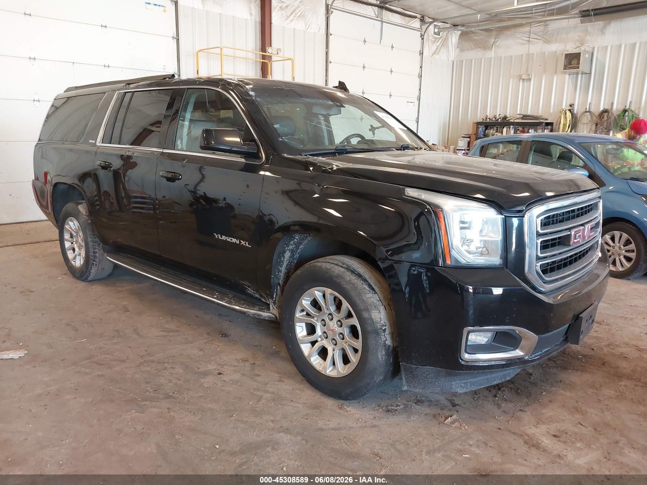 1GKS2FKC8KR****** · 2019 GMC YUKON XL SLE