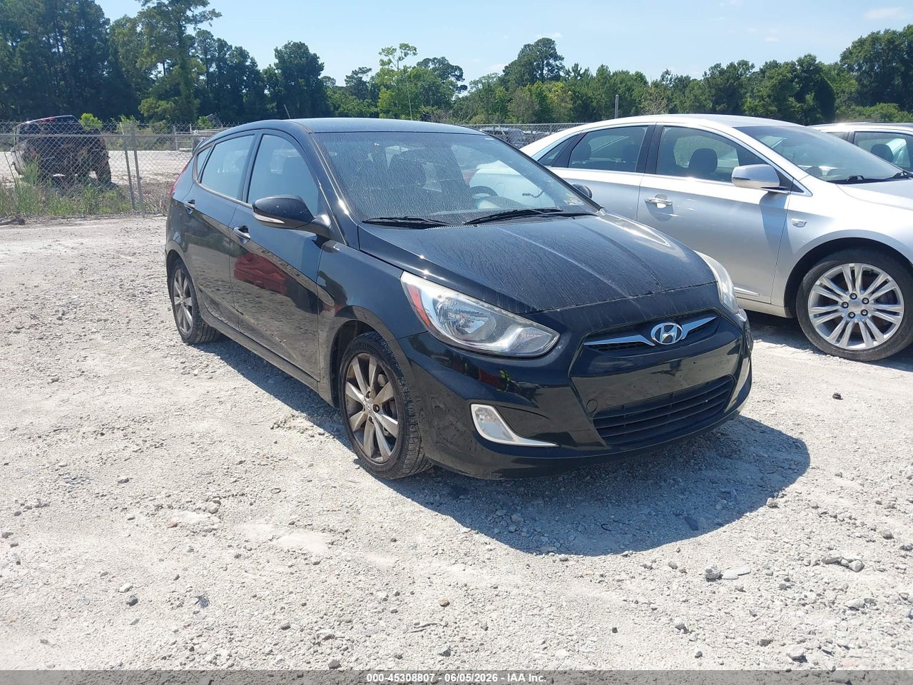 KMHCU5AE6DU****** · 2013 HYUNDAI ACCENT SE