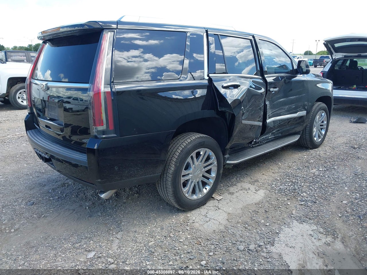 2018 CADILLAC ESCALADE STANDARD · 4/11