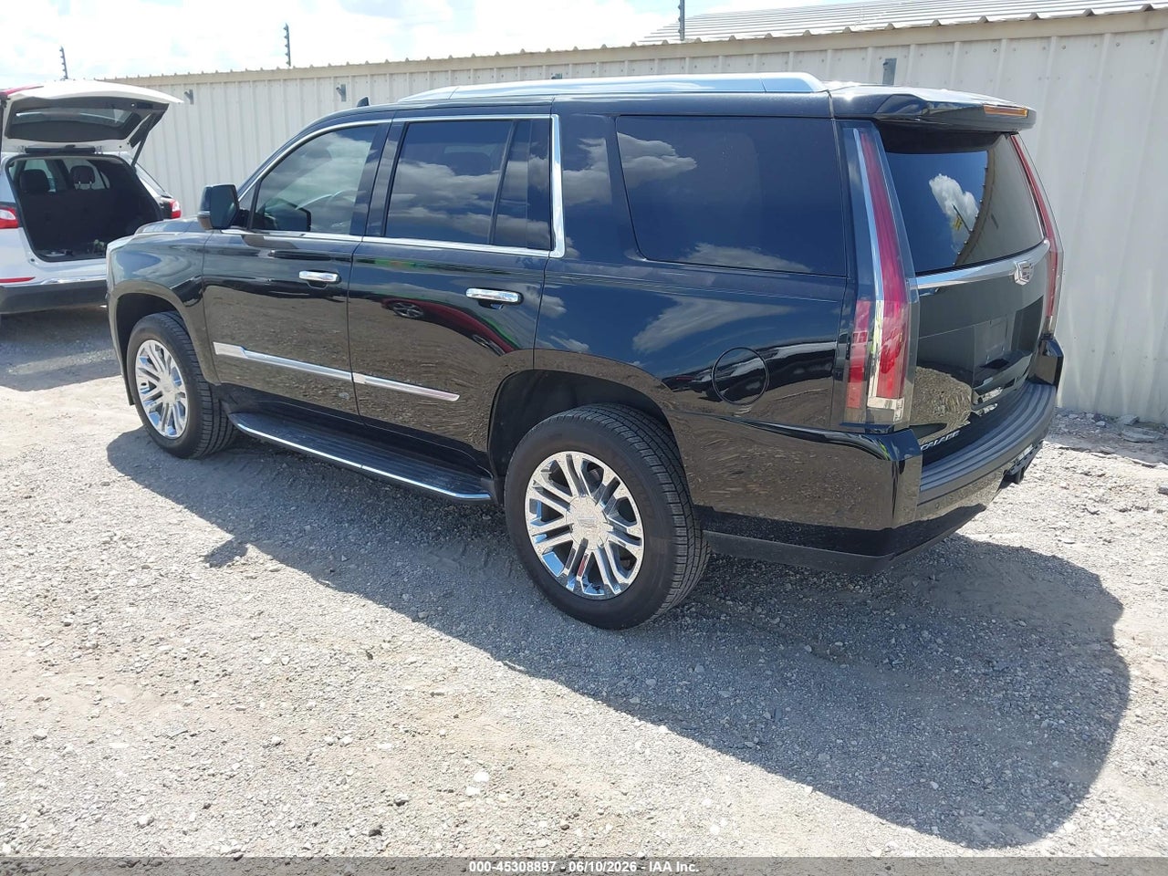 2018 CADILLAC ESCALADE STANDARD · 3/11