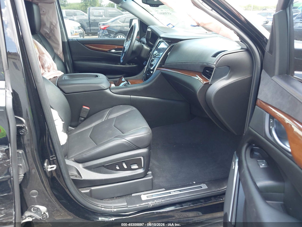 2018 CADILLAC ESCALADE STANDARD · 5/11