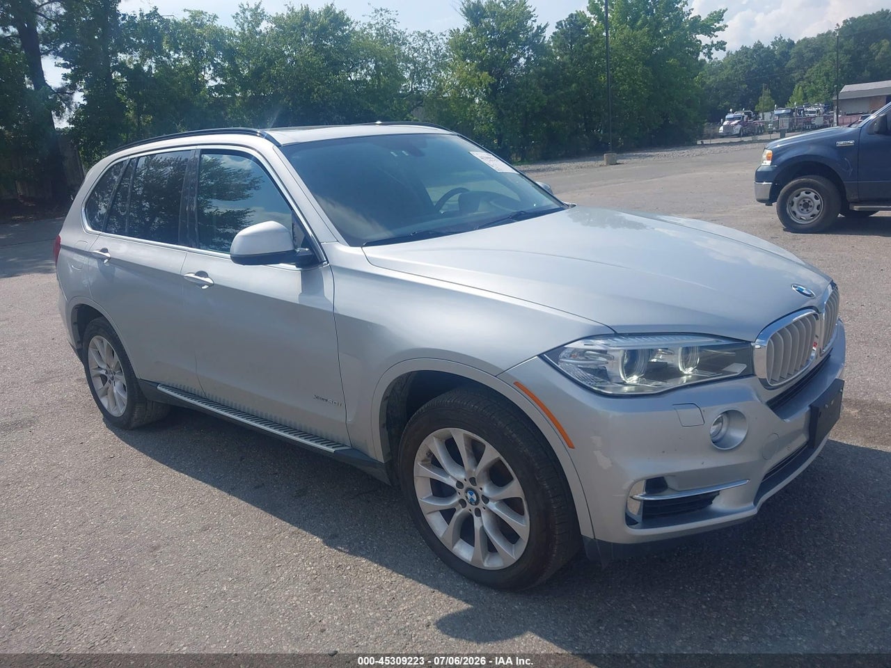 5UXKR6C52F0****** · 2015 BMW X5 XDRIVE50I
