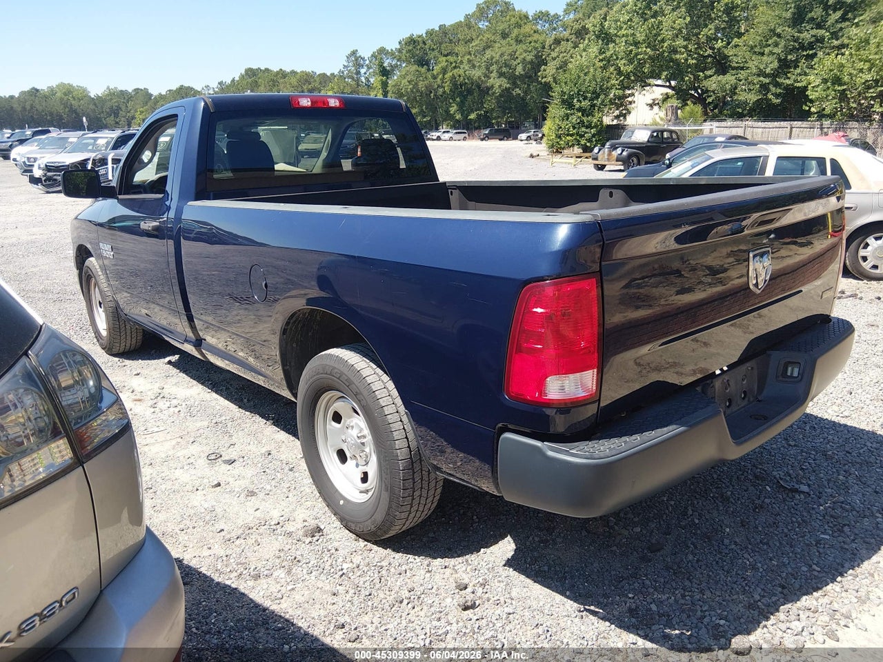 2017 RAM 1500 TRADESMAN  4X2 8' BOX · 3/11