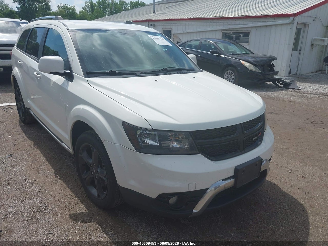 3C4PDDGGXJT****** · 2018 DODGE JOURNEY CROSSROAD AWD