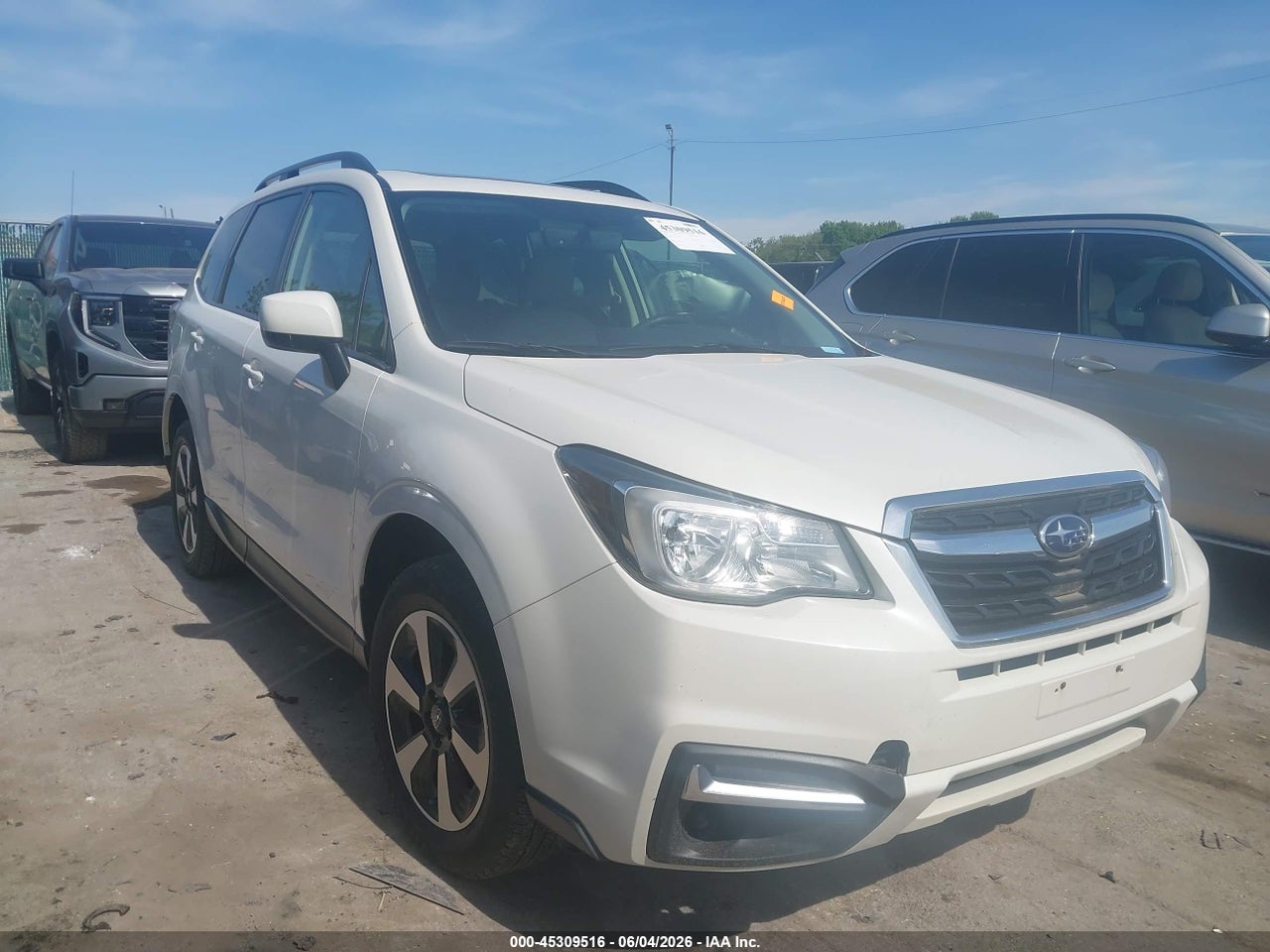 JF2SJAEC3JH****** · 2018 SUBARU FORESTER 2.5I PREMIUM
