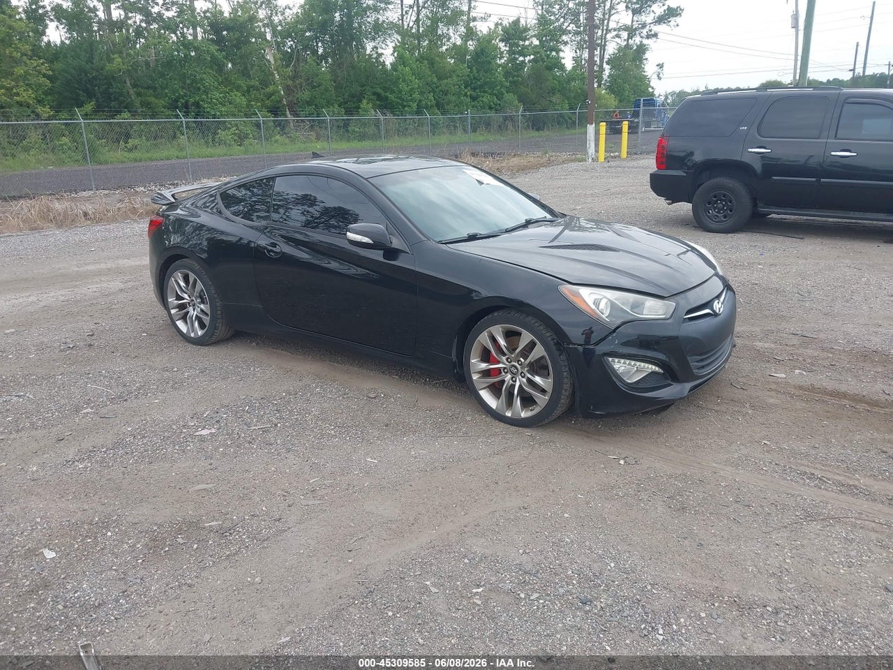KMHHU6KJXDU****** · 2013 HYUNDAI GENESIS 3.8 TRACK