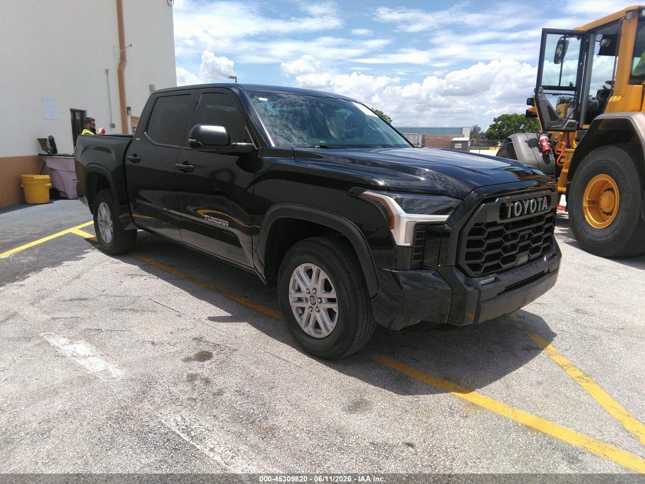 5TFLA5DB8RX****** · 2024 TOYOTA TUNDRA SR5
