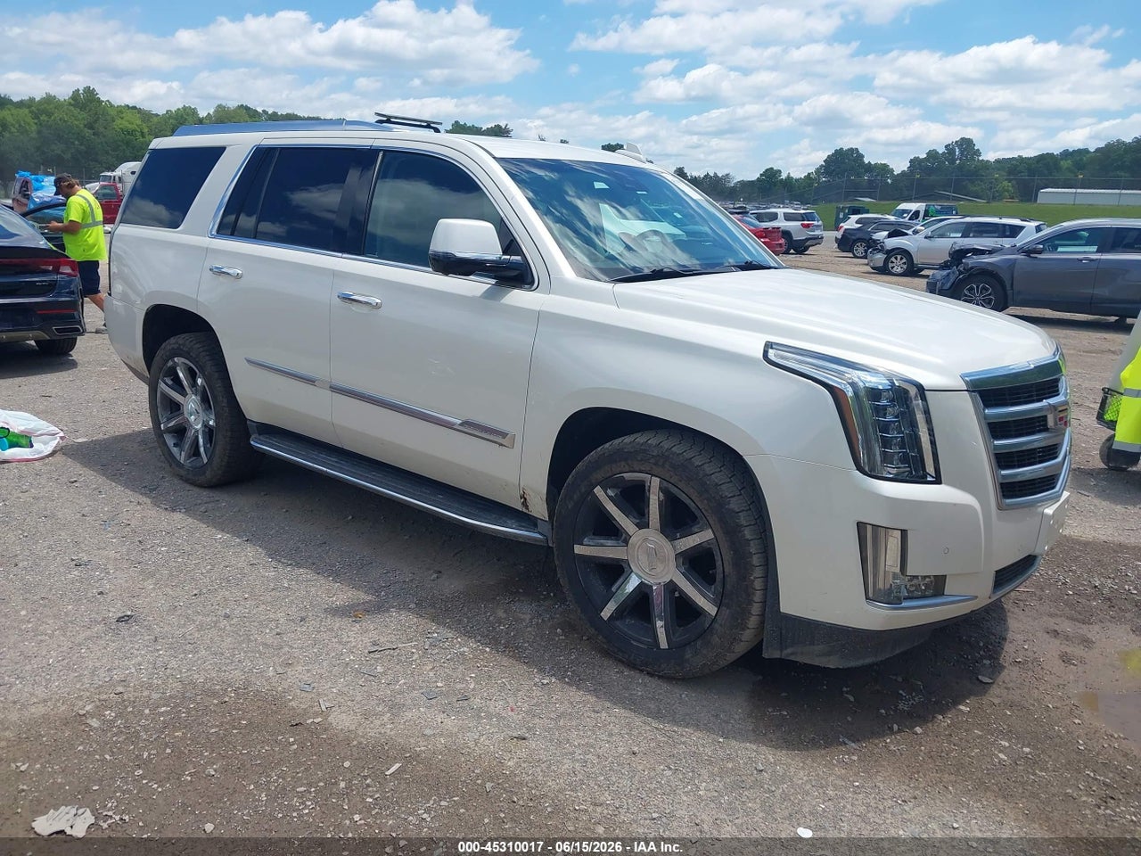 1GYS4MKJ9FR****** · 2015 CADILLAC ESCALADE LUXURY