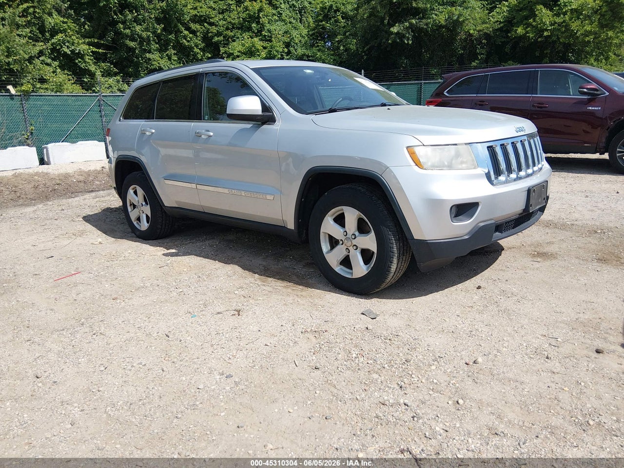 1C4RJFAGXDC****** · 2013 JEEP GRAND CHEROKEE LAREDO