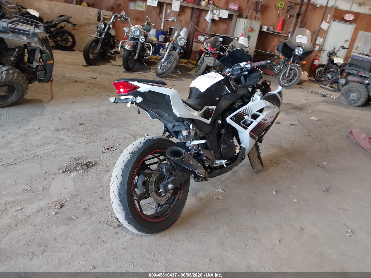 2014 KAWASAKI EX300 A · 4/11