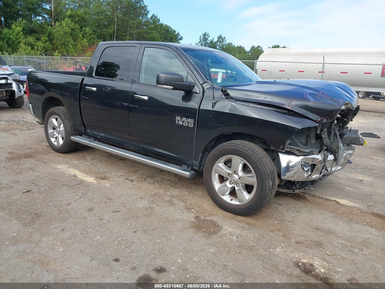 1C6RR7LG7HS****** · 2017 RAM 1500 BIG HORN  4X4 5'7 BOX