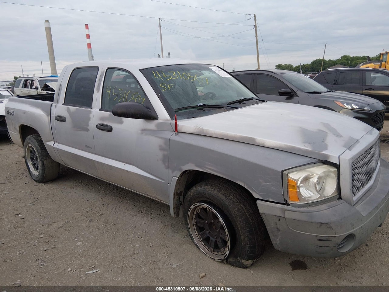 2005 DODGE DAKOTA ST · 6/11
