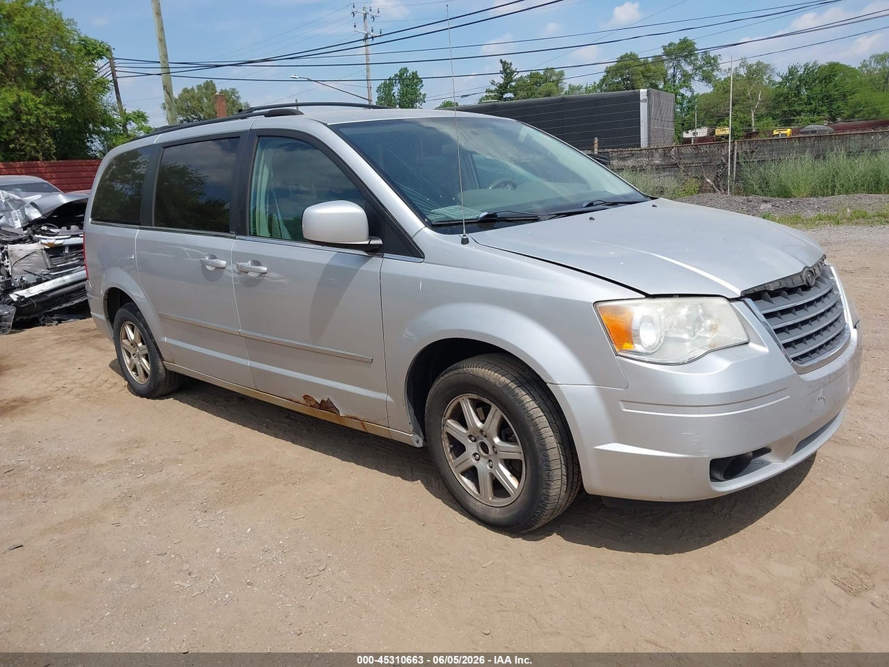 2A4RR5D15AR****** · 2010 CHRYSLER TOWN &amp; COUNTRY TOURING
