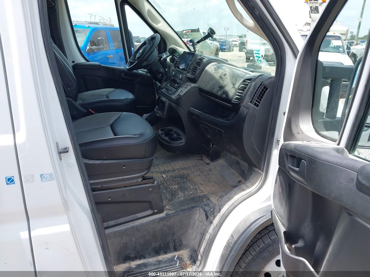 2023 RAM PROMASTER 2500 HIGH ROOF 159 WB · 5/11