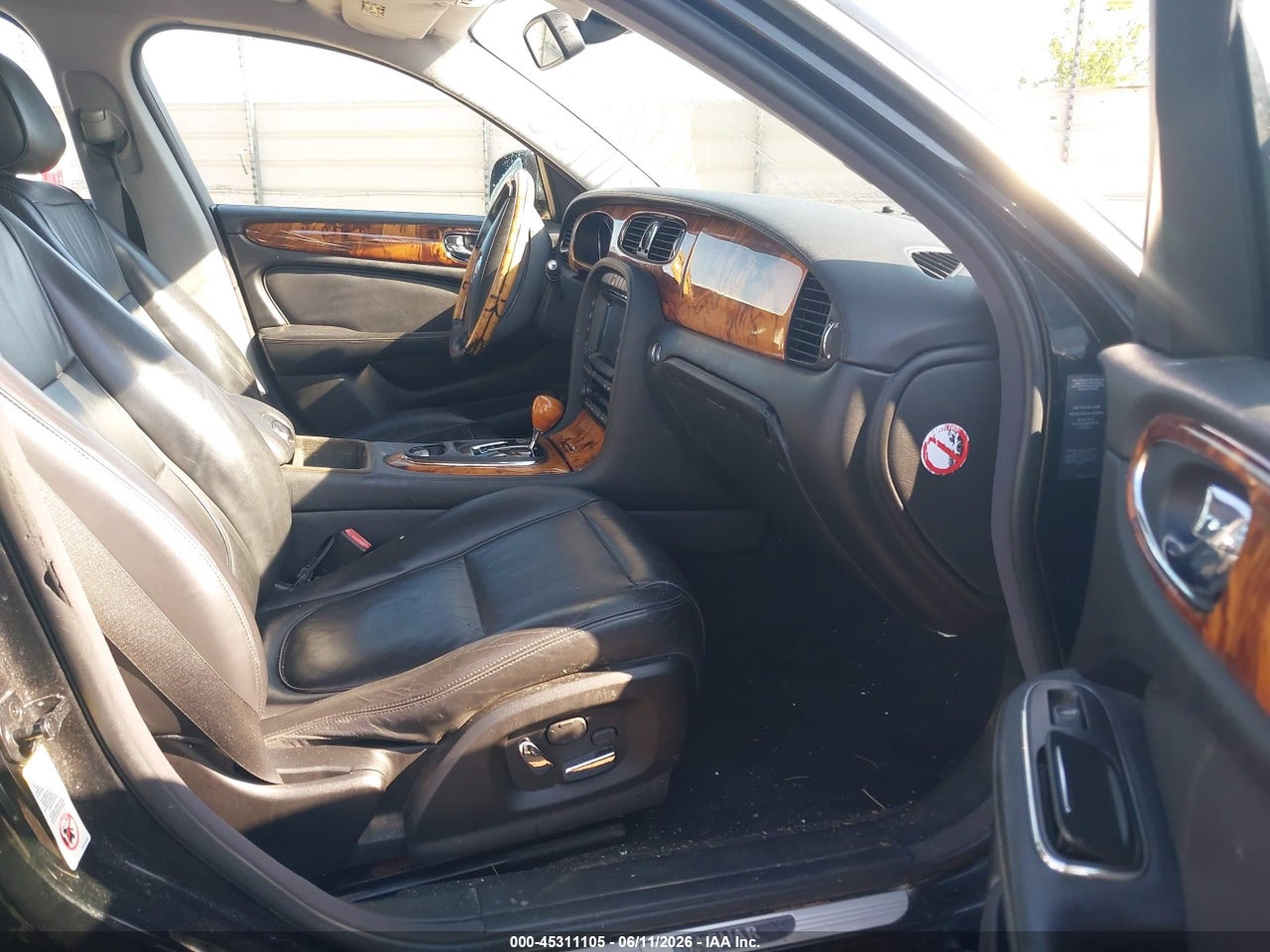 2009 JAGUAR XJ XJ8 · 5/11