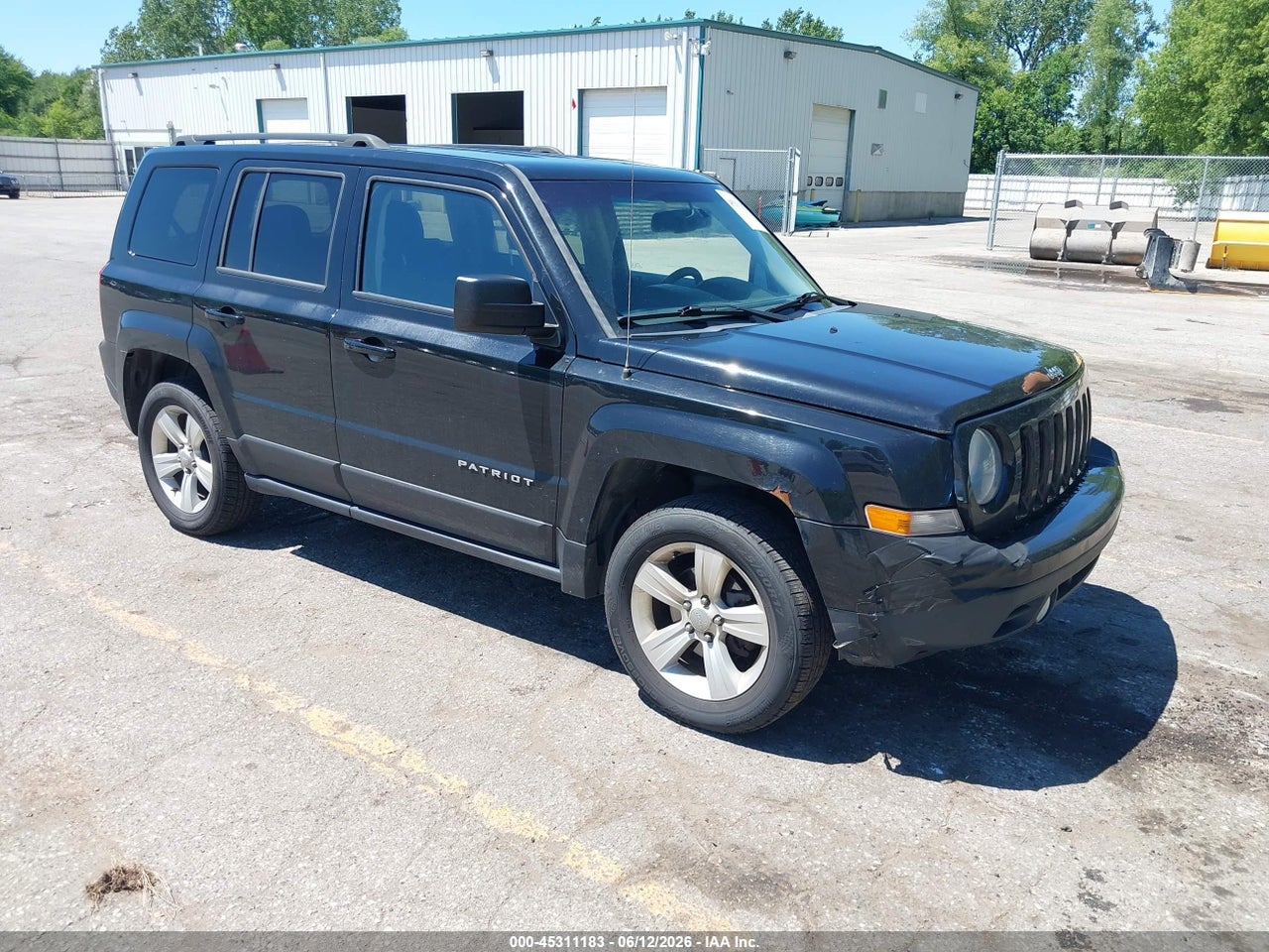 1C4NJRFB5GD****** · 2016 JEEP PATRIOT LATITUDE