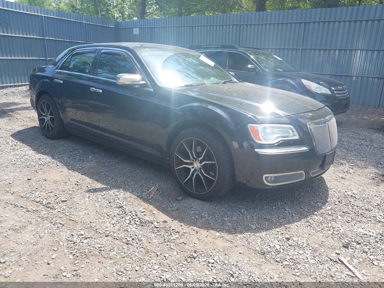 2C3CCAKT0DH****** · 2013 CHRYSLER 300C AWD