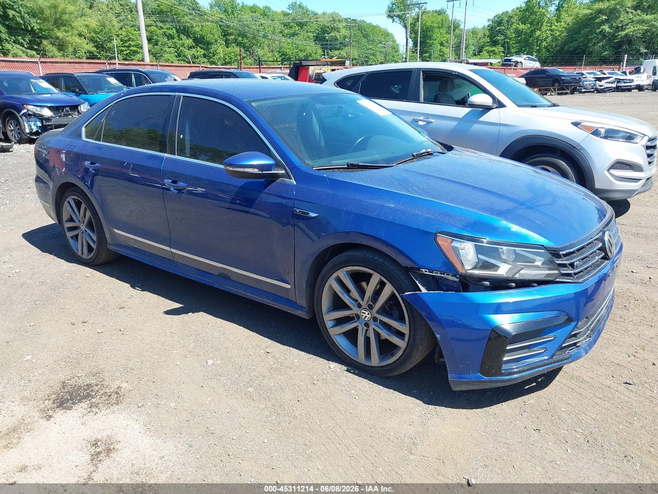 1VWDT7A37HC****** · 2017 VOLKSWAGEN PASSAT 1.8T R-LINE