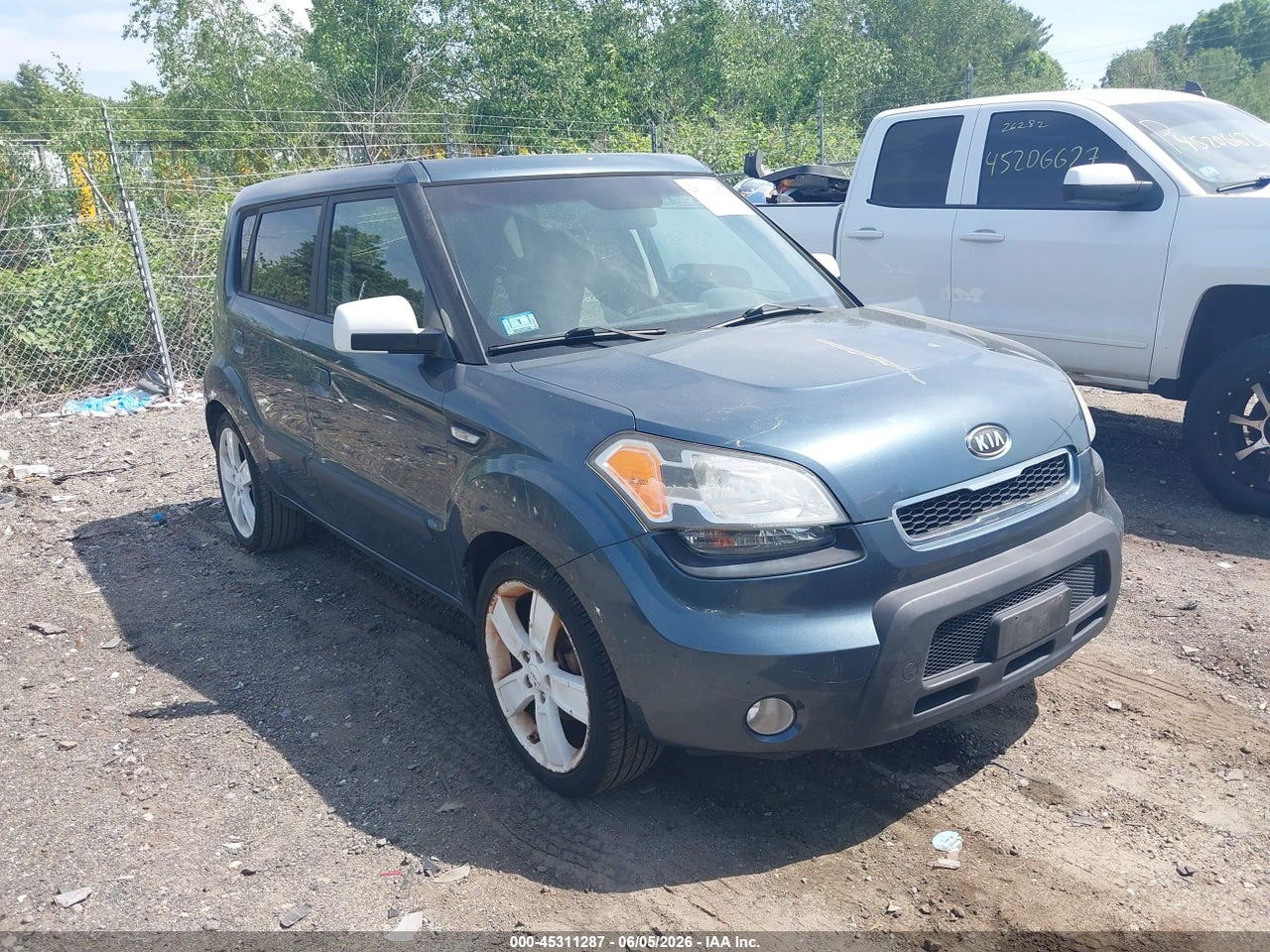 KNDJT2A23A7****** · 2010 KIA SOUL +