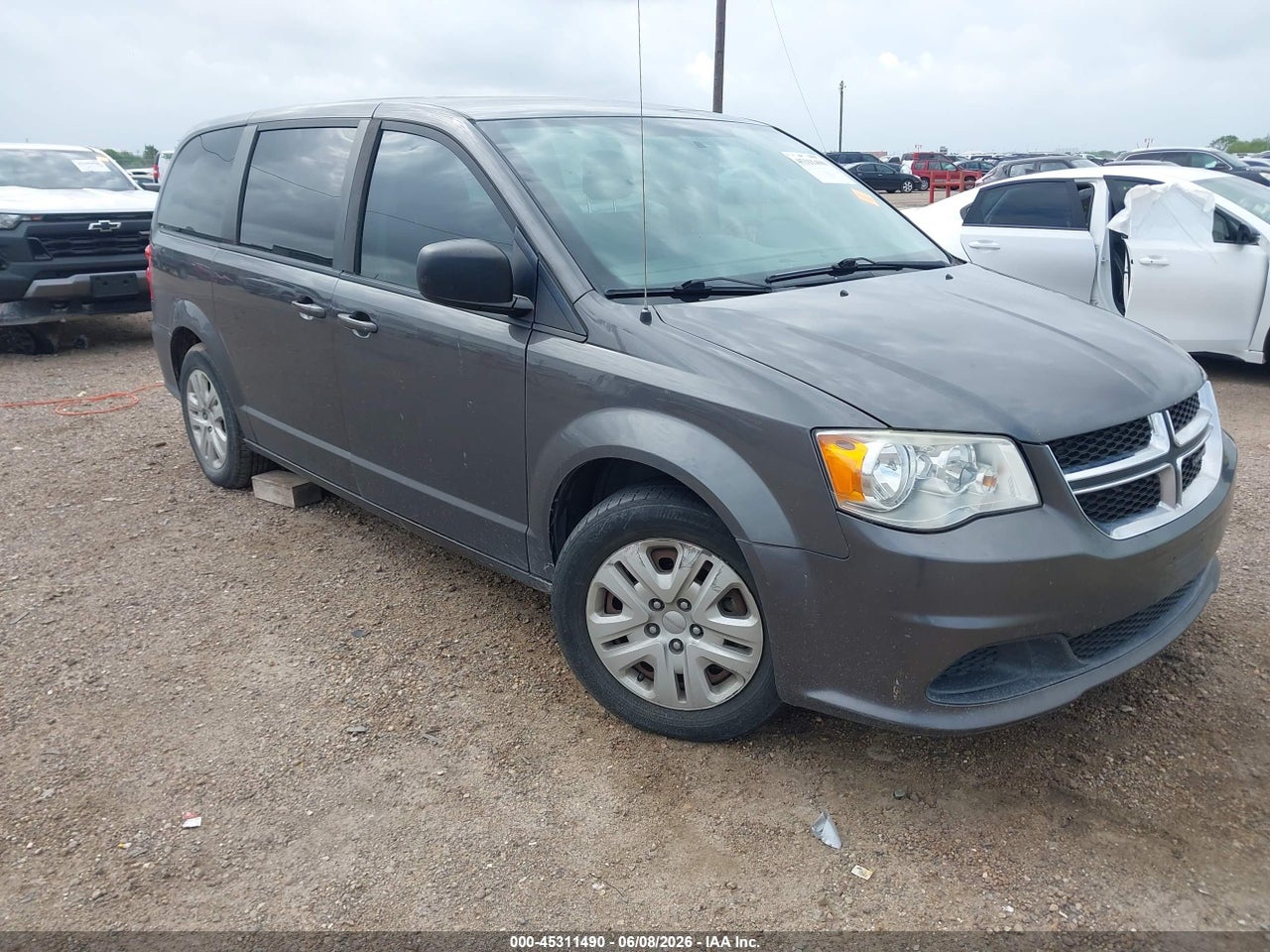 2C4RDGBG4JR****** · 2018 DODGE GRAND CARAVAN SE