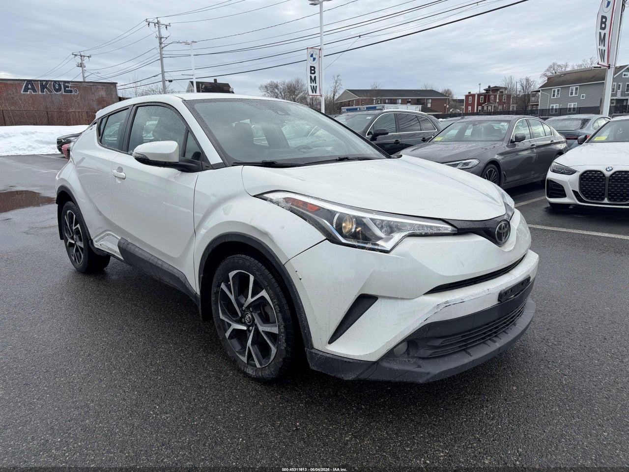 NMTKHMBX6JR****** · 2018 TOYOTA C-HR XLE PREMIUM