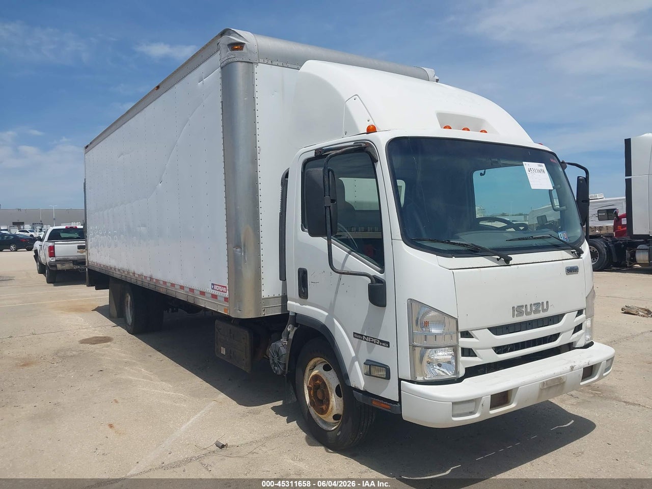 JALE5W166H7****** · 2017 ISUZU NRR DSL REG AT