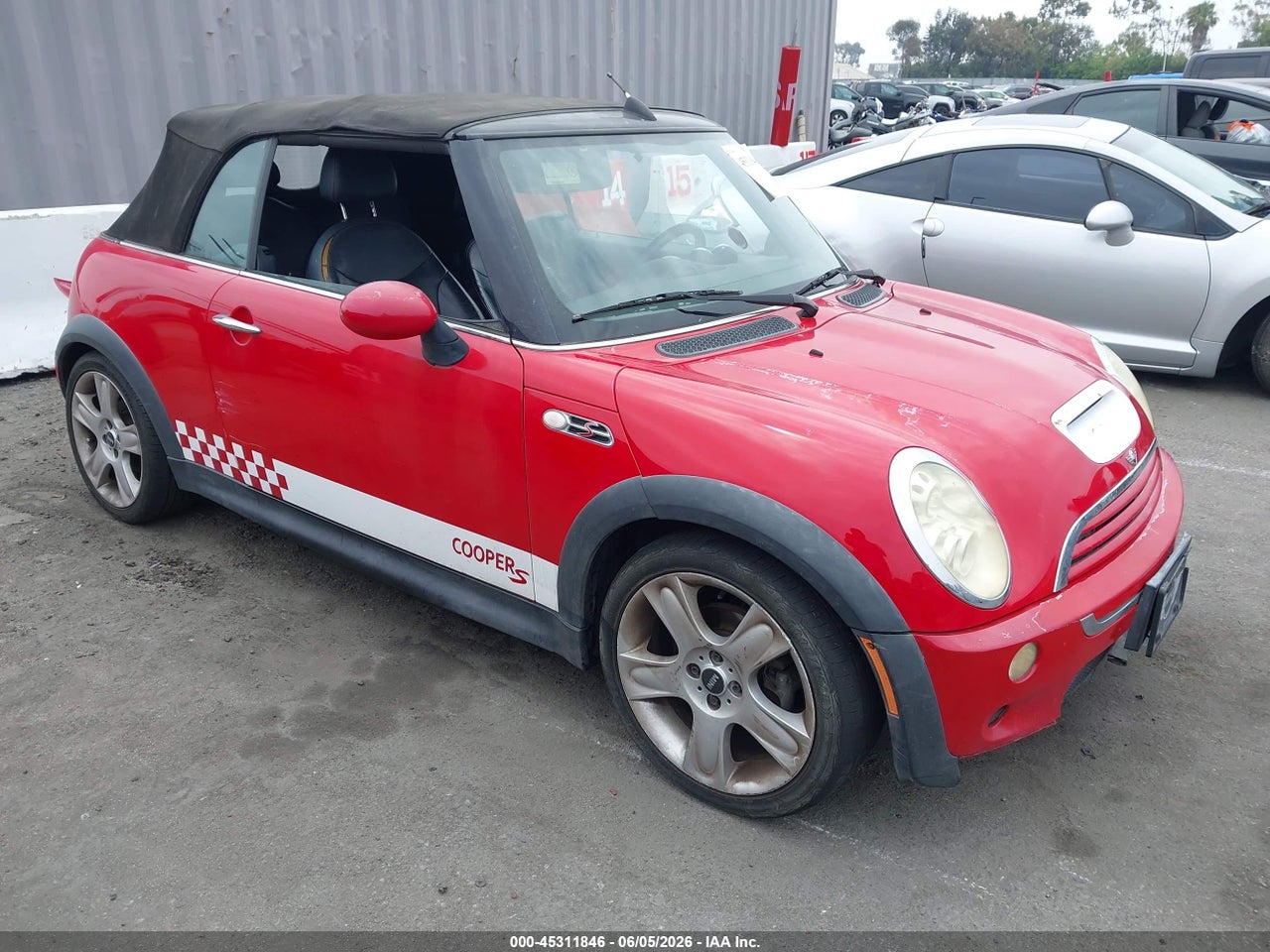 WMWRH33425T****** · 2005 MINI COOPER S