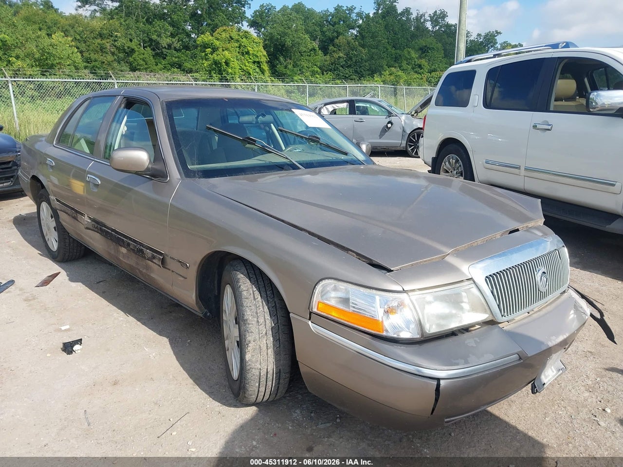 2MEFM74W75X****** · 2005 MERCURY GRAND MARQUIS GS