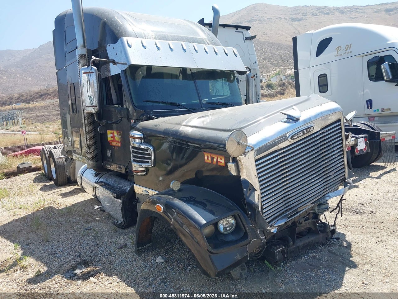 3AKJGMD68ED****** · 2014 FREIGHTLINER CONVENTIONAL CORONADO 132