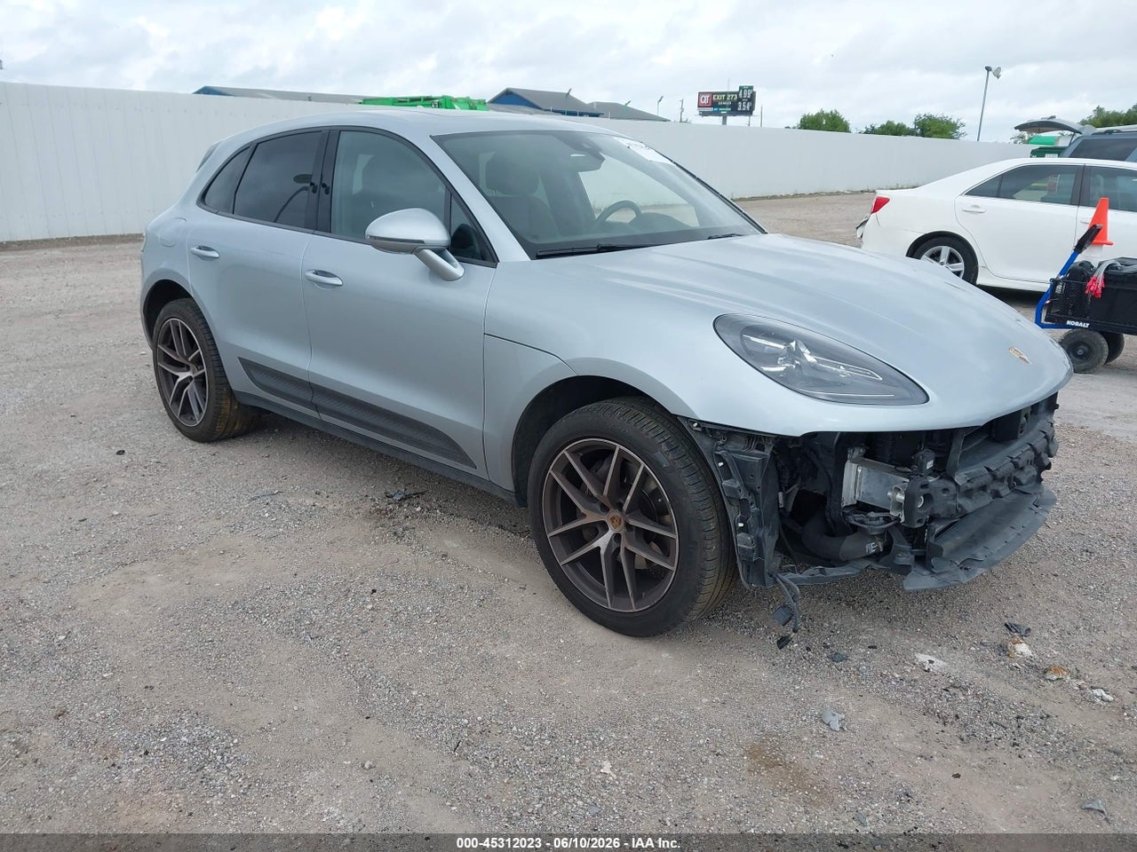 WP1AA2A57RL****** · 2024 PORSCHE MACAN T