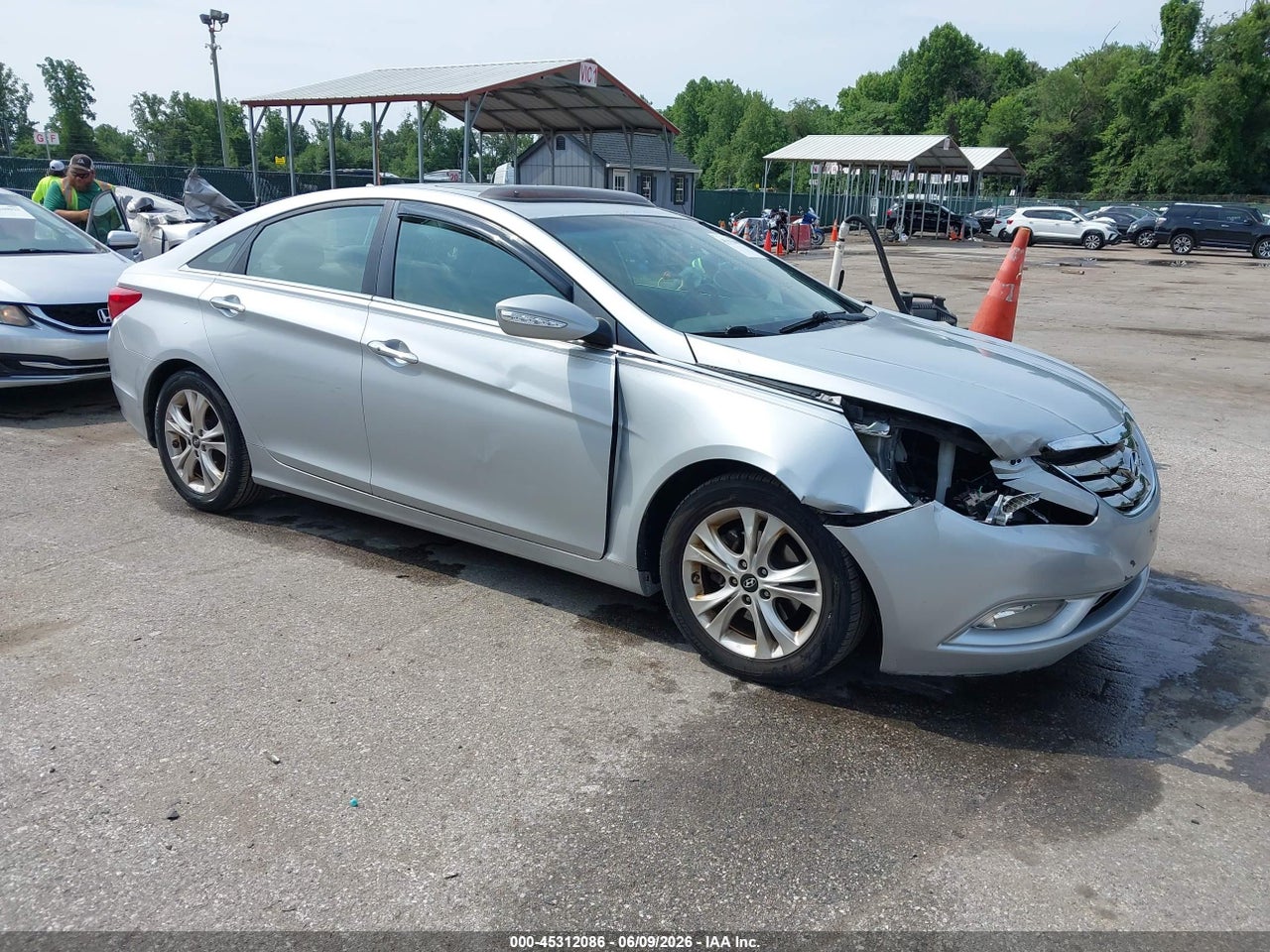5NPEC4AC8BH****** · 2011 HYUNDAI SONATA LIMITED