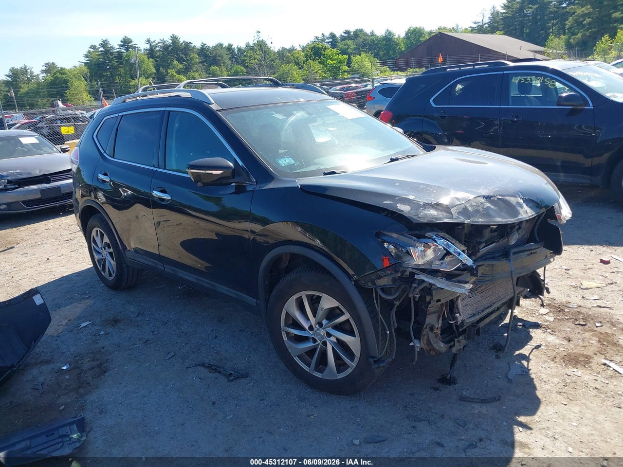 5N1AT2MV2FC****** · 2015 NISSAN ROGUE SL