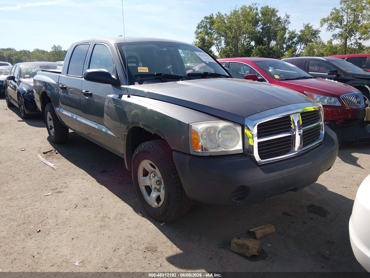 1D7HW28K85S****** · 2005 DODGE DAKOTA ST