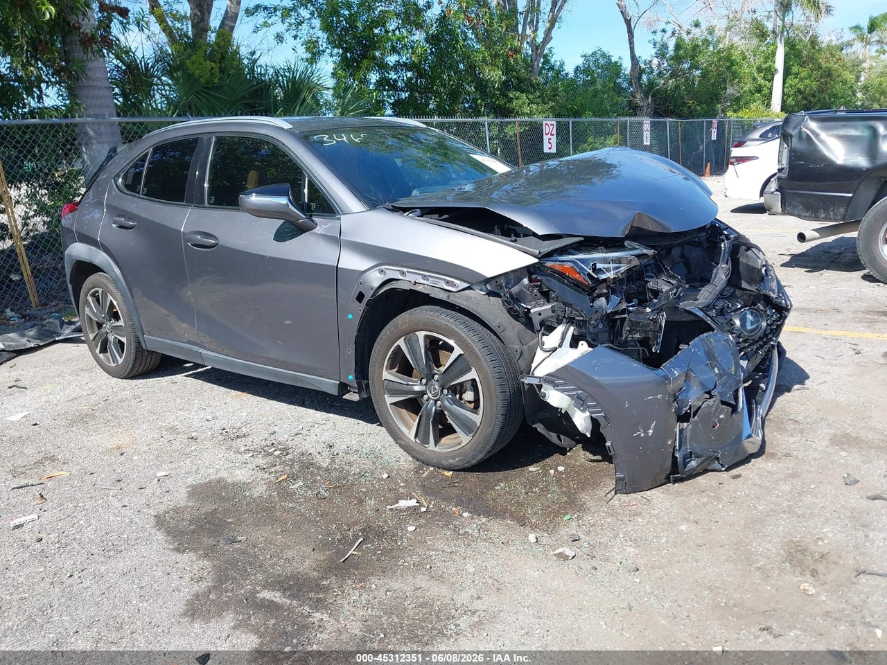 JTHP3JBH4M2****** · 2021 LEXUS UX 200