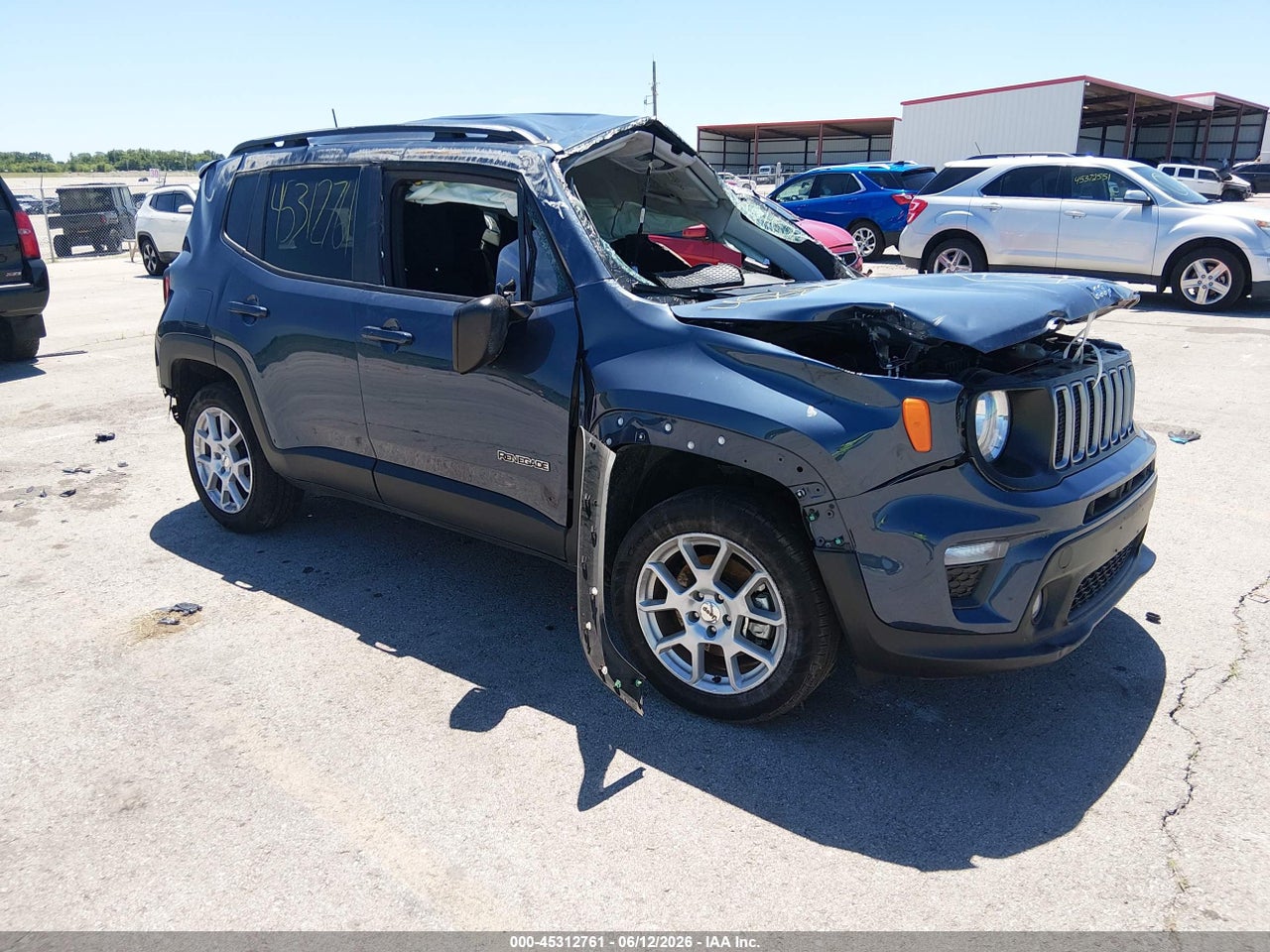 ZACNJDB11NP****** · 2022 JEEP RENEGADE LATITUDE 4X4