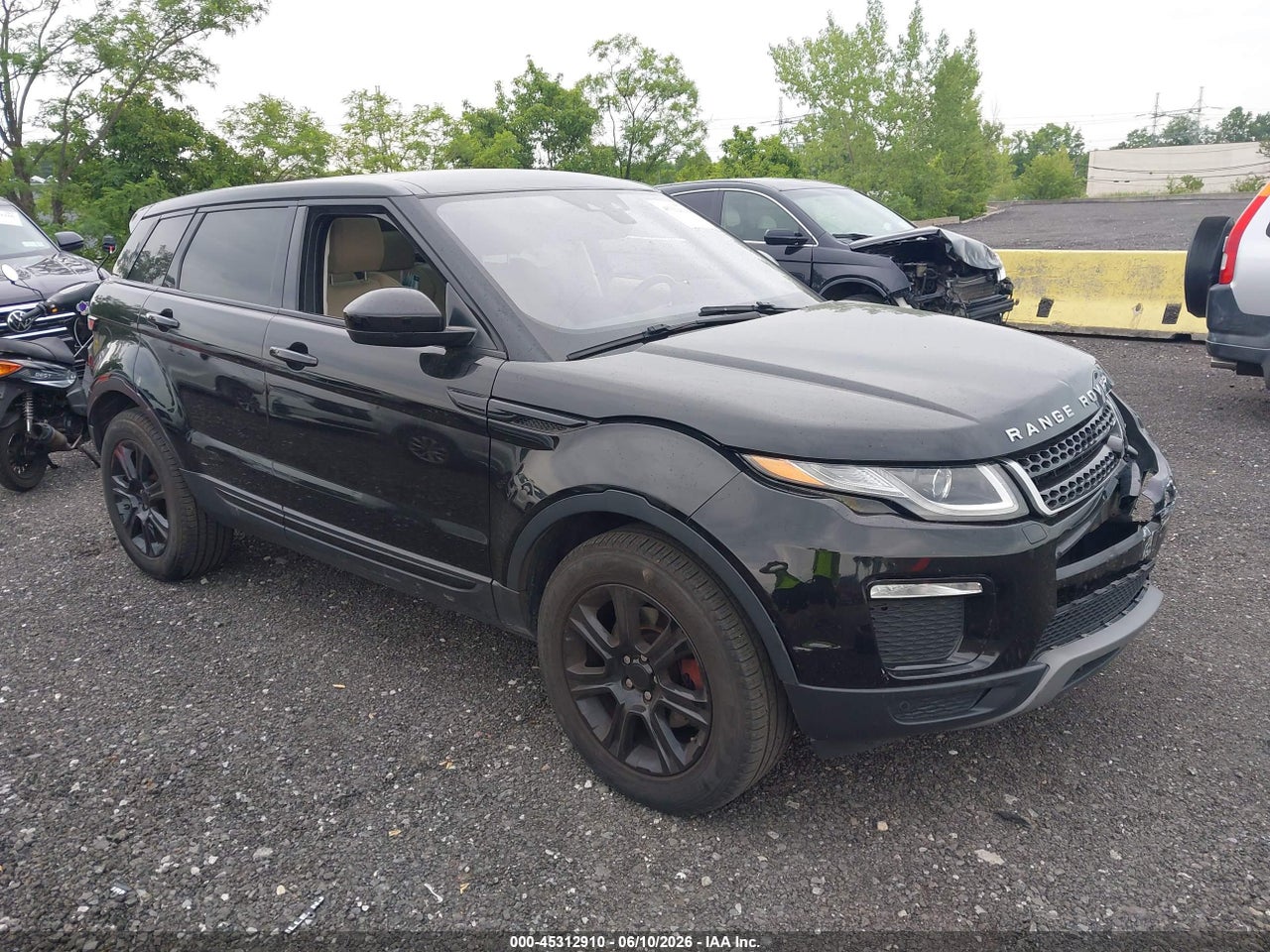 SALVP2RXXJH****** · 2018 LAND ROVER RANGE ROVER EVOQUE SE/SE PREMIUM