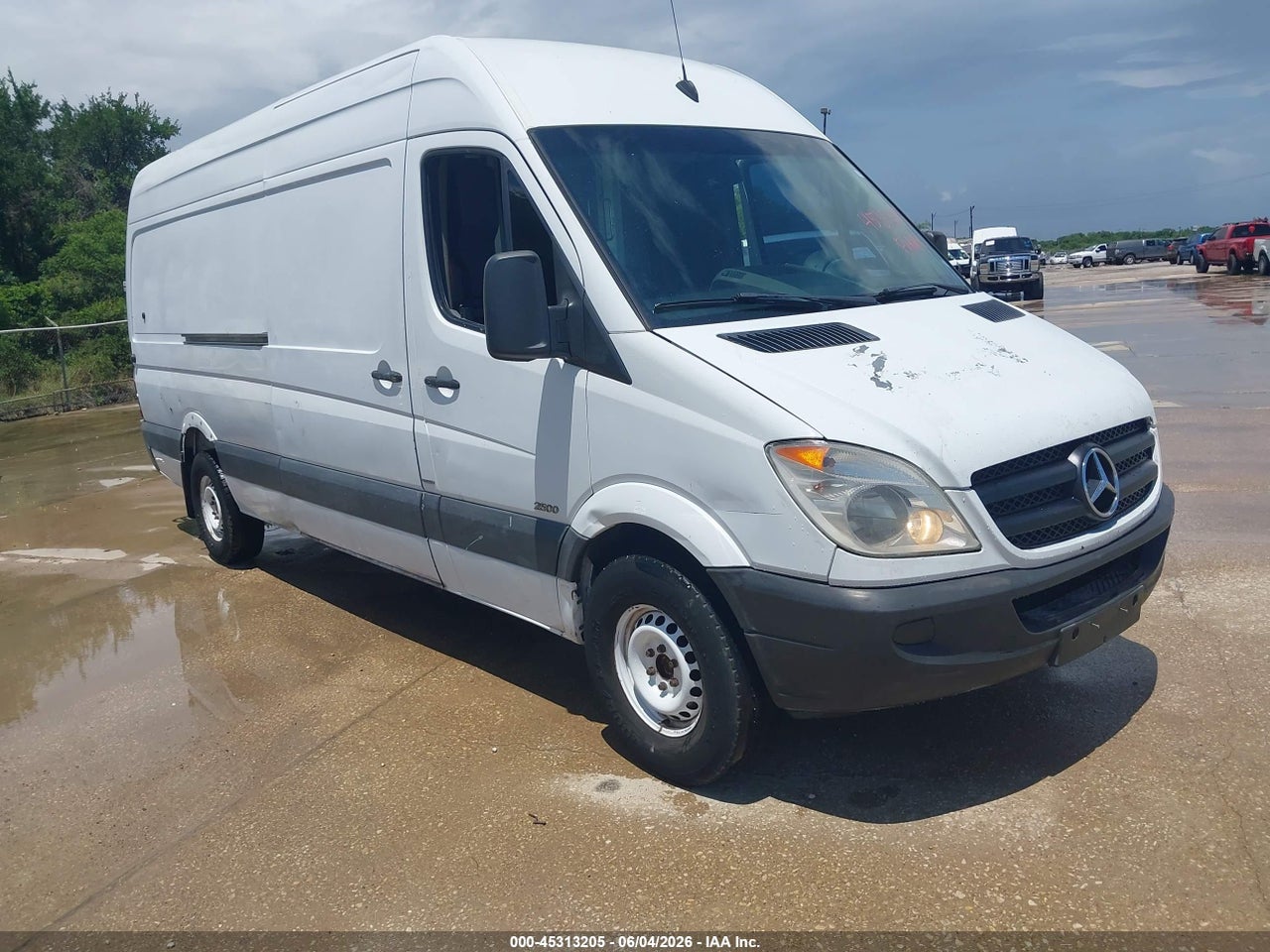 WD3PE8CB2C5****** · 2012 MERCEDES-BENZ SPRINTER 2500 HIGH ROOF