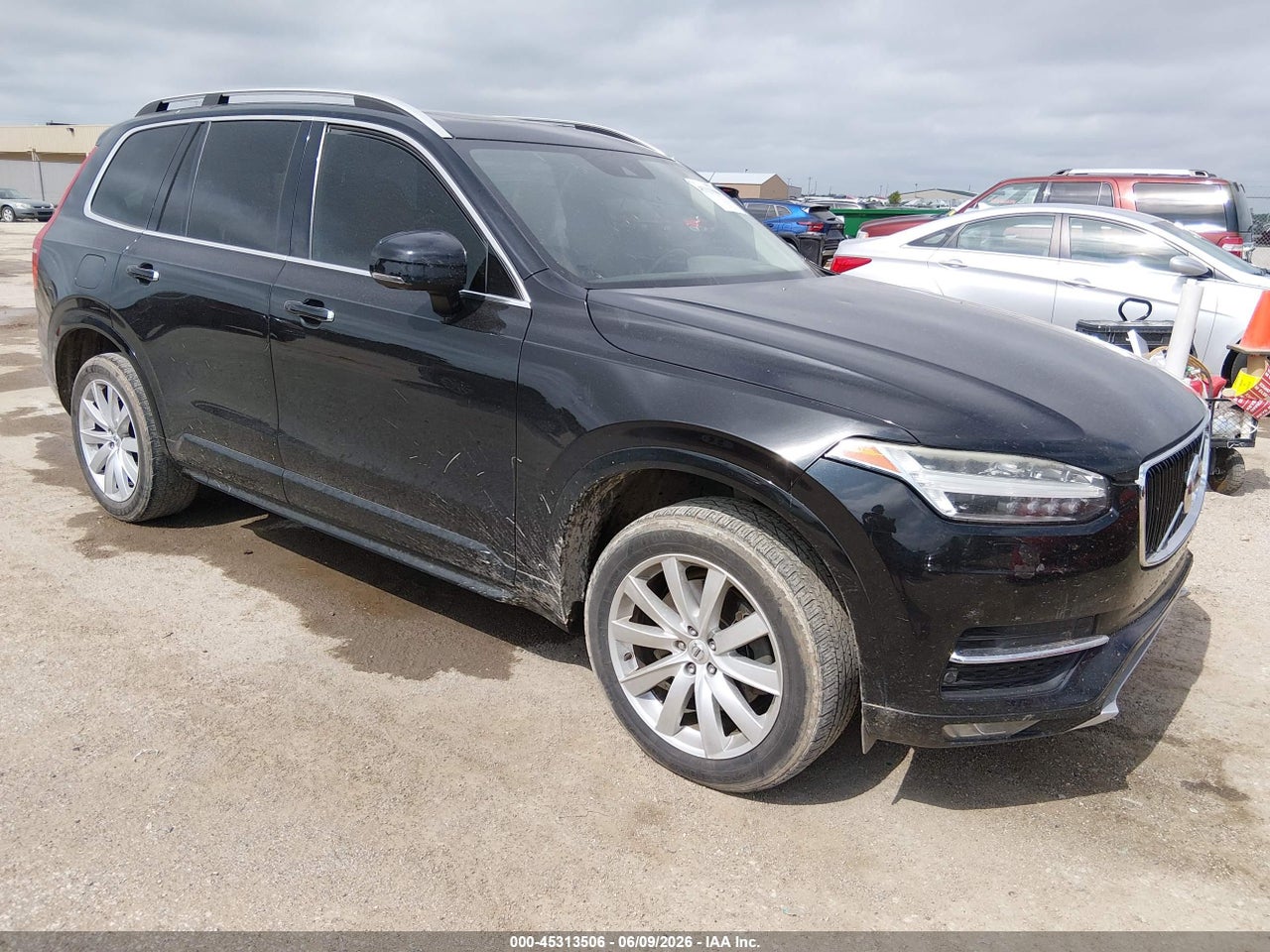 YV4A22PK1G1****** · 2016 VOLVO XC90 T6 MOMENTUM